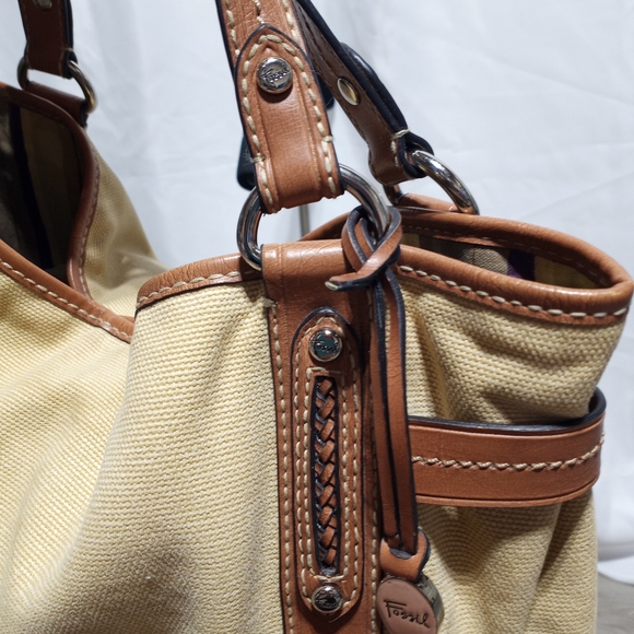 Fossil Tan Canvas And Brown Leather Strap Shoulder Tote Bag - Picture 6 of 12